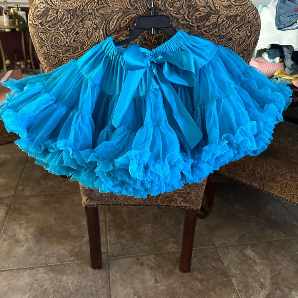 NWOT kids petti skirt size 4-8! turquoise